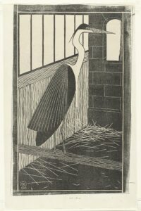 Zwart-wit afdruk van houtsnede titel Reiger in een hok uit 1915