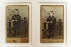 Zwei Schwarz-Weiß-Fotos von Jantje, auf denen Piet Mondrian sein Porträt basiert